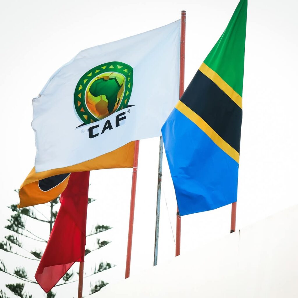 Simba kupeperusha bendera ya Tanzania dhidi ya Berkane