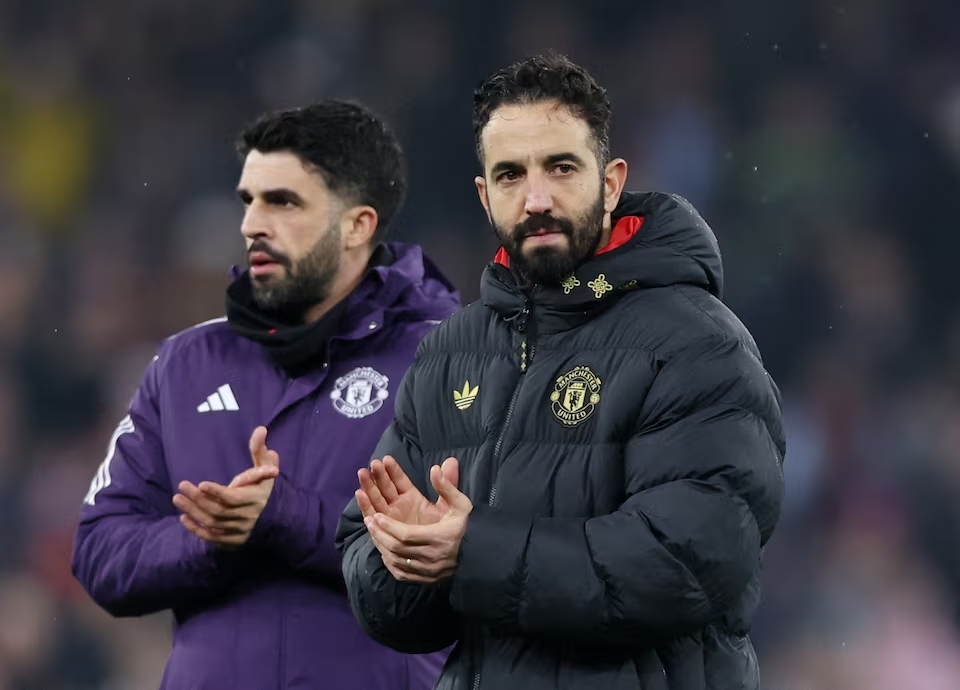 Jeraha la Fernandes latibua mipango ya Amorim United wakipigwa na Villa