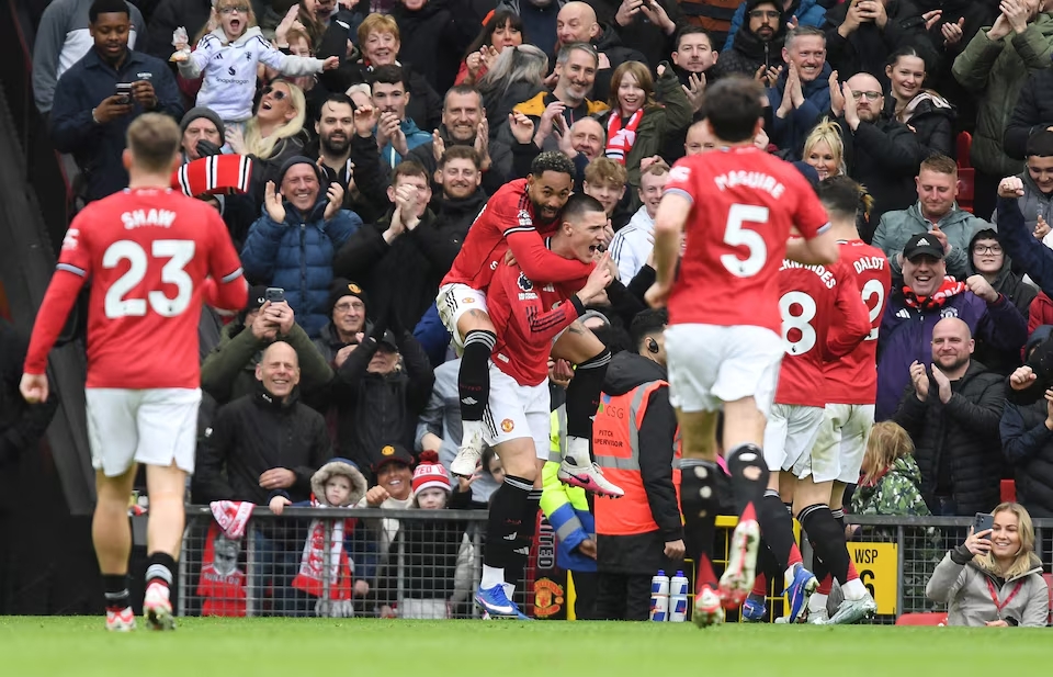 UBABE WA OLD TRAFFORD: Bruno Fernandes Aweka Rekodi, Man Utd Yaishindilia Aston Villa 3-1