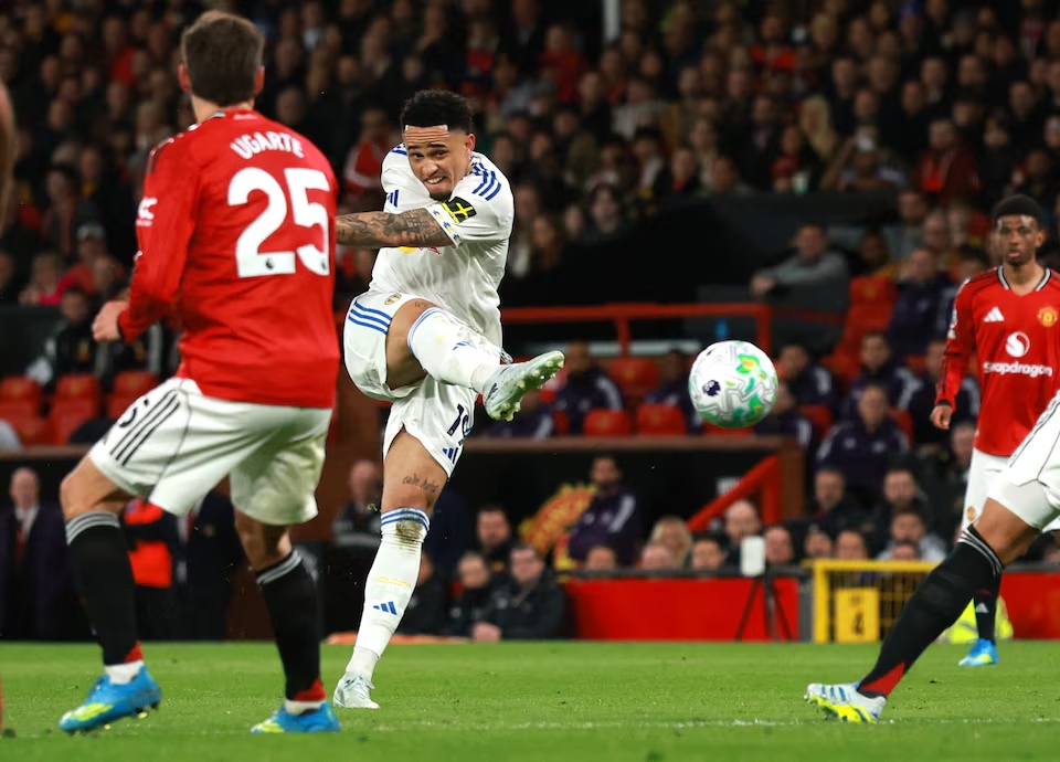 Leeds United Yaichapa Manchester United Huku Martinez Akilimwa Nyekundu